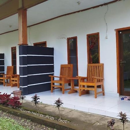 Tatasya Homestay Senaru Luaran gambar