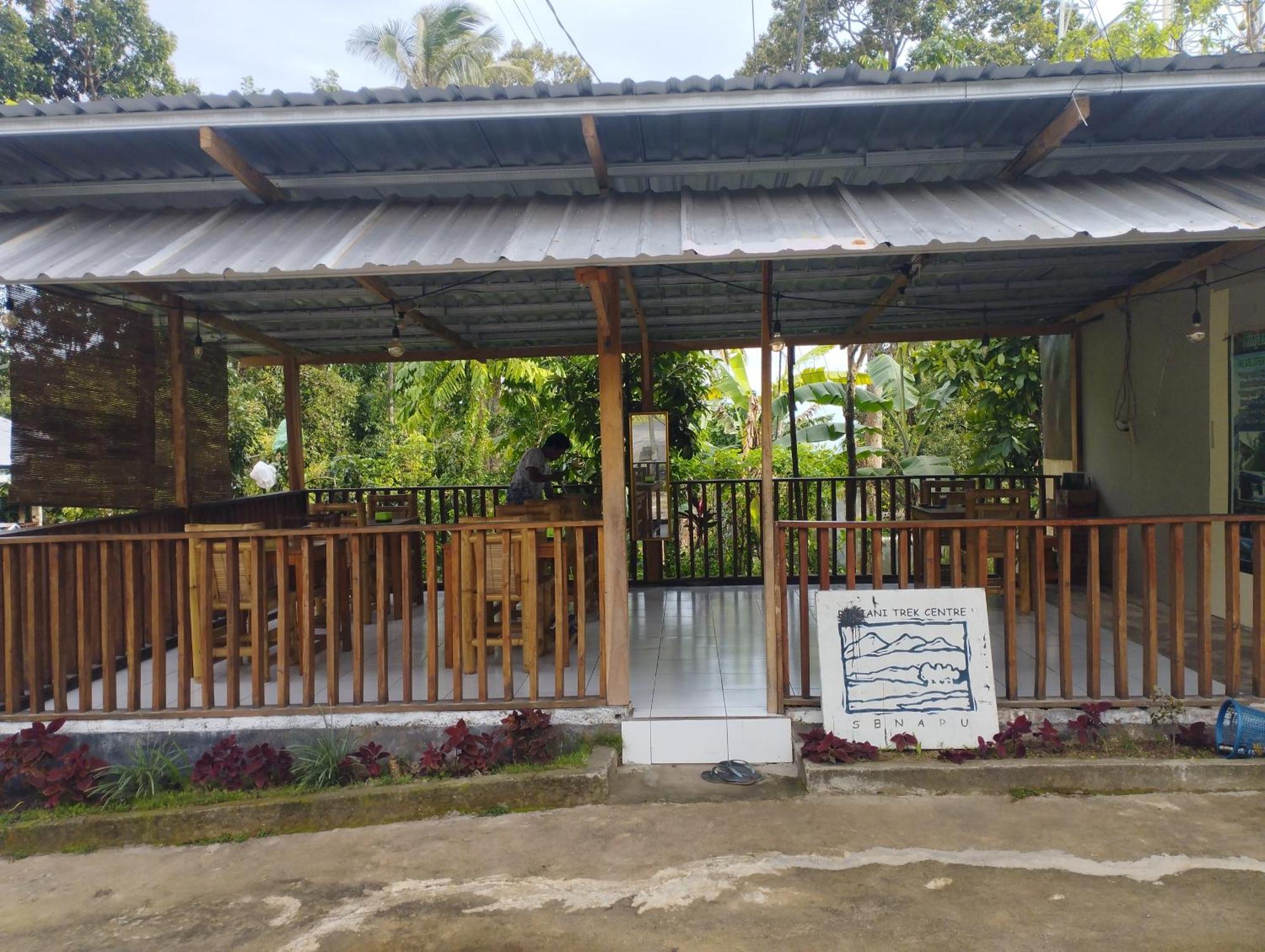 Tatasya Homestay Senaru Luaran gambar