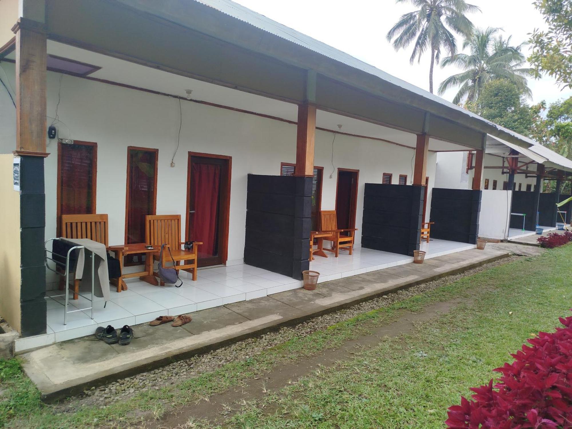 Tatasya Homestay Senaru Luaran gambar