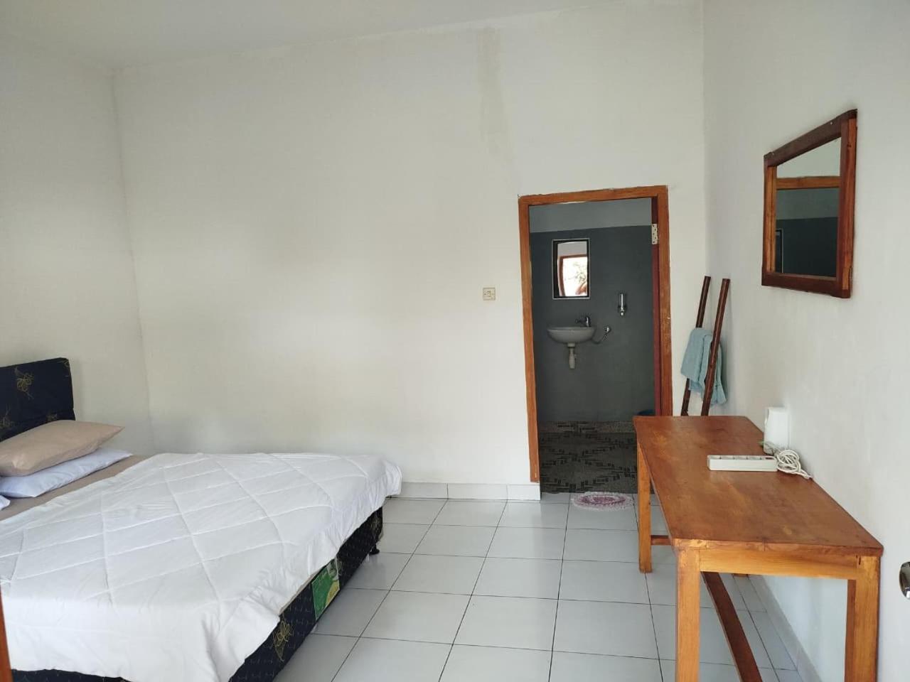 Tatasya Homestay Senaru Luaran gambar